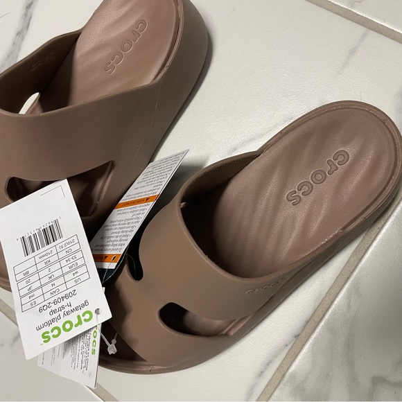 Crocs - Picture 3 of 3